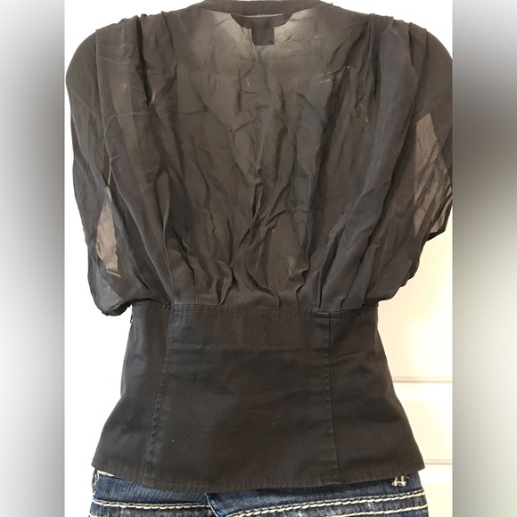 FRENCH CONNECTION grey avant-gard top w/side zip & button closure Sz. 2 - Picture 3 of 9